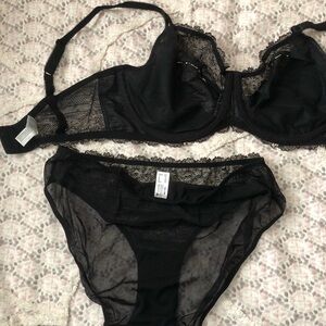 Wacoal Black Lace Bra and Panty Set